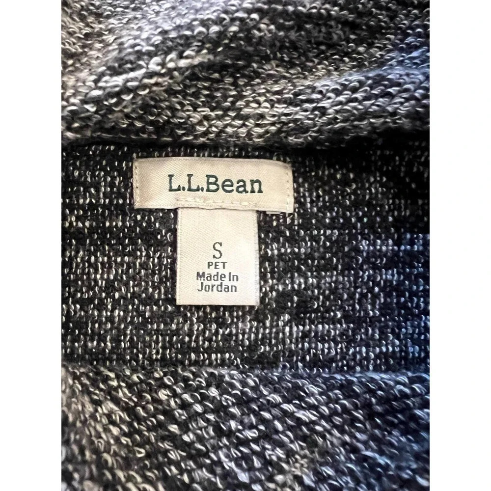 LL Bean pullover sweater, Size Petite Small - Picture 3 of 4